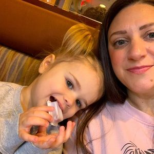 Meet your Posher, Lyndsy